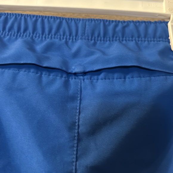 Nike blue running shorts with pocket in back - Picture 4 of 7
